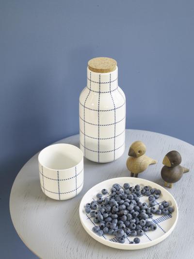 Kék fal - konyha / étkező ötlet, modern stílusban