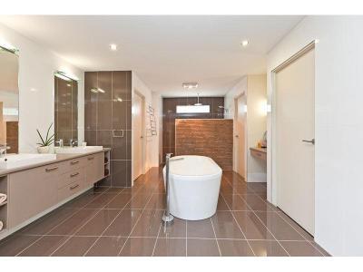 Fürdőkád kavalkád27 - fürdő / WC ötlet, modern stílusban