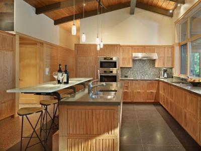 Fa konyhabútor - konyha / étkező ötlet, modern stílusban