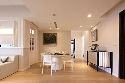 Fehér étkező - konyha / étkező ötlet, modern stílusban