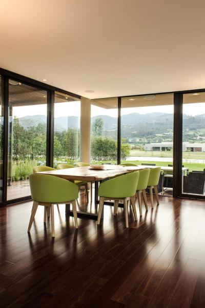 Nappali étkezőasztallal - nappali ötlet, modern stílusban