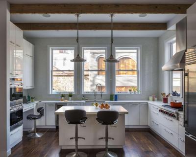 Tágas konyha - konyha / étkező ötlet, modern stílusban