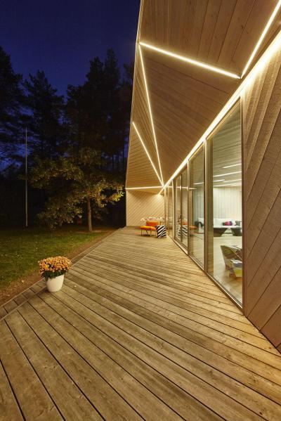 Kivilágított terasz - erkély / terasz ötlet, modern stílusban