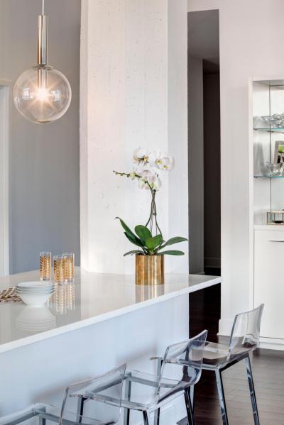 Fehér konyha - konyha / étkező ötlet, modern stílusban