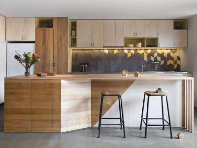 Natúr fa konyhabútor - konyha / étkező ötlet, modern stílusban