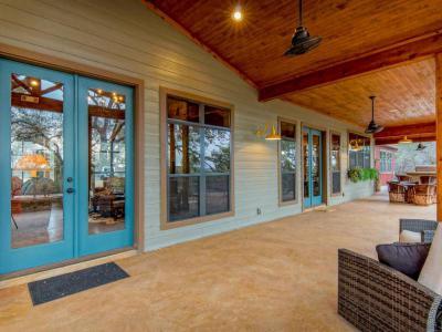 Simított betonpadló - erkély / terasz ötlet, rusztikus stílusban