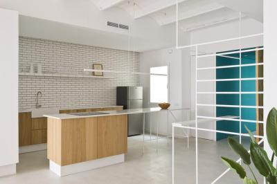 Fehér konyhabútor - konyha / étkező ötlet, modern stílusban