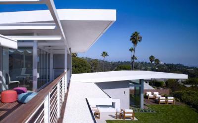 Tágas erkély - erkély / terasz ötlet, modern stílusban