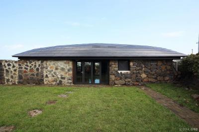 Terméskő ház - homlokzat ötlet, rusztikus stílusban