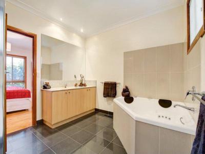 Fürdőszobák5 - fürdő / WC ötlet, modern stílusban