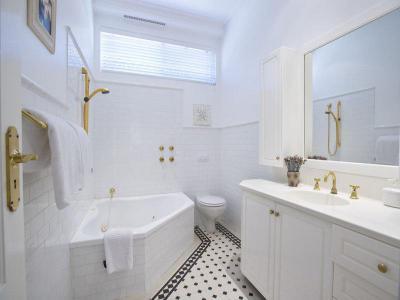 Fürdőszobák14 - fürdő / WC ötlet