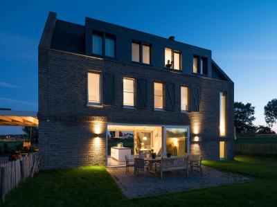 Tégla burkolat a homlokzaton - homlokzat ötlet, modern stílusban