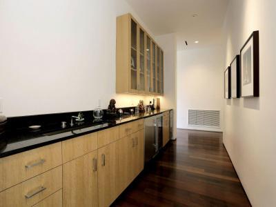 Keskeny konyha - konyha / étkező ötlet, modern stílusban