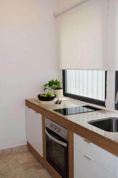 Épített konyhabútor - konyha / étkező ötlet, modern stílusban