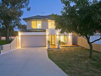 Bejárati ajtó2 - kert / udvar ötlet, modern stílusban