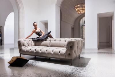 Dokos kanapé - nappali ötlet, klasszikus stílusban