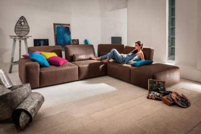 Brio kanapé - nappali ötlet, modern stílusban