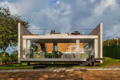 Üvegfalú ház tetőterasszal - homlokzat ötlet, modern stílusban