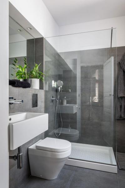 Fürdőszoba zuhanyfülkével - fürdő / WC ötlet, modern stílusban