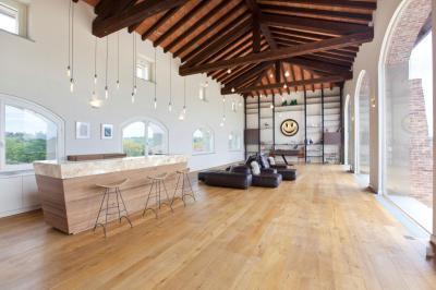 Régi ház új formában - nappali ötlet, modern stílusban