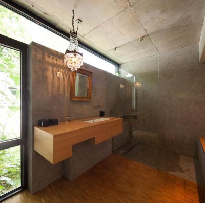 Kontrasztok a fürdőben - fürdő / WC ötlet, modern stílusban