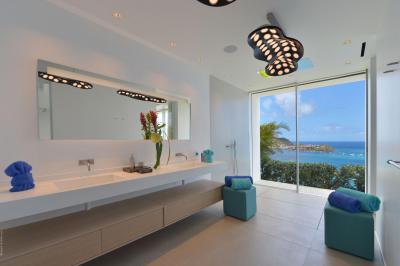 Különleges lámpák a fürdőben - fürdő / WC ötlet, modern stílusban