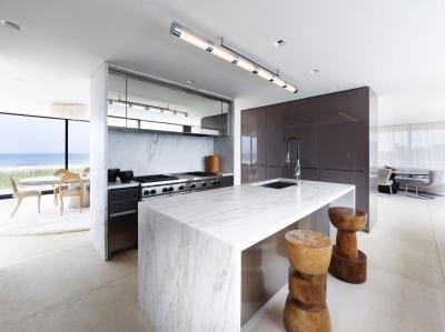 Egyedi bárszékek - konyha / étkező ötlet, modern stílusban