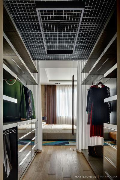 Gardrób álmennyezettel - belső továbbiak ötlet, modern stílusban