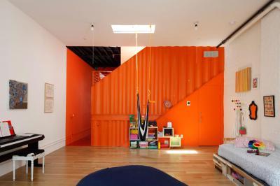 Narancssárga fal a gyerekszobában - gyerekszoba ötlet, modern stílusban