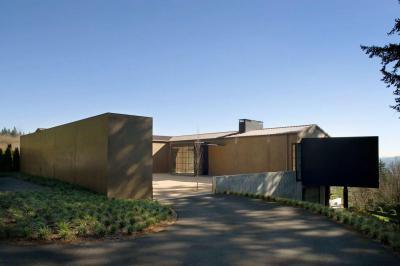 Kocsibehajtó a modern lakóházhoz - homlokzat ötlet, modern stílusban