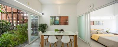 Tolóajtók a verandán - nappali ötlet, modern stílusban