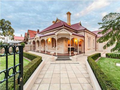 Homlokzatok65 - homlokzat ötlet