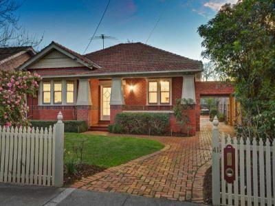 Homlokzatok66 - homlokzat ötlet, klasszikus stílusban