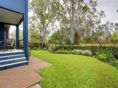 Kerítés a ház körül4 - kert / udvar ötlet, modern stílusban