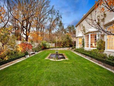 Kerítés a ház körül34 - kert / udvar ötlet