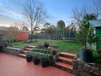 Kerítés a ház körül35 - kert / udvar ötlet, rusztikus stílusban