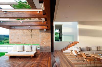 Egybenyíló terasz nappali - erkély / terasz ötlet, modern stílusban