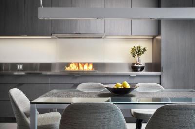 Nyitott tűztér a konyhában - konyha / étkező ötlet, modern stílusban
