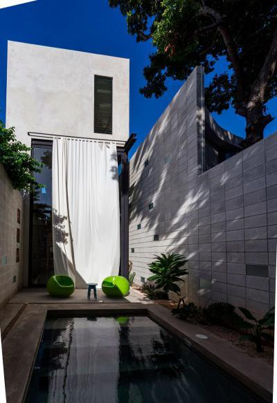 Árnyékolás függönnyel - erkély / terasz ötlet, modern stílusban