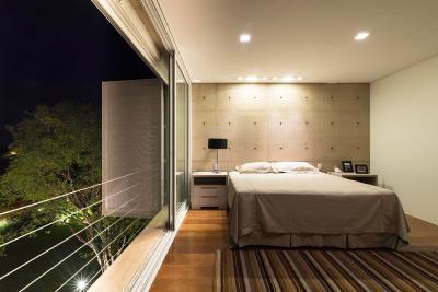 Tolóajtó a hálószobában - háló ötlet, modern stílusban