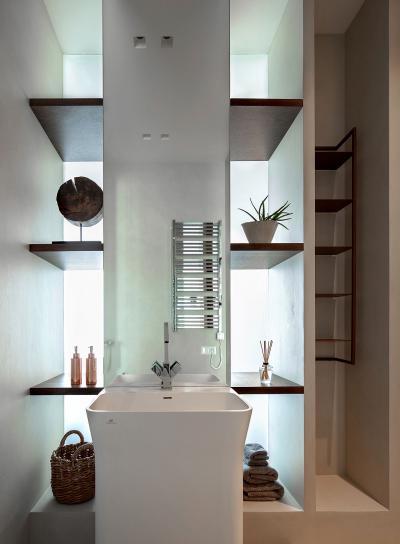 Ötletes tárolás a fürdőben - fürdő / WC ötlet, modern stílusban