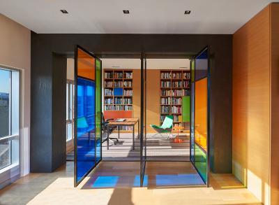 Színes üvegajtók - belső továbbiak ötlet, modern stílusban