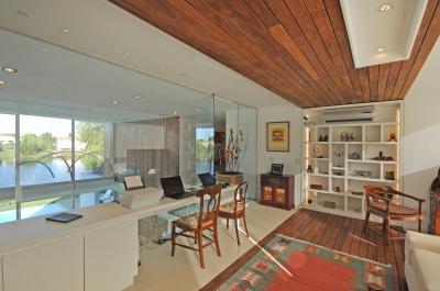 Dolgozószoba üvegfallal - dolgozószoba ötlet, modern stílusban