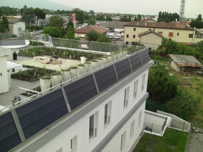 Tegosolar energiatermelő zsindely - tető ötlet, modern stílusban
