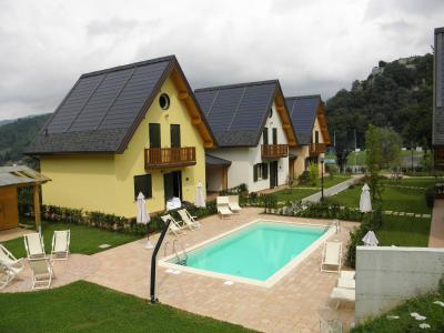 Tegosolar energiatermelő zsindely - tető ötlet, modern stílusban