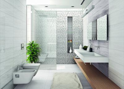 Tágas fürdő elegáns burkolattal - fürdő / WC ötlet, modern stílusban