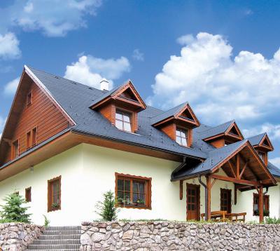 BMI Villas hódfarkú zsindelyfedés - tető ötlet, rusztikus stílusban