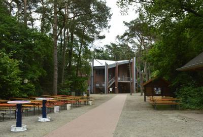 Különleges lapostető - tető ötlet, modern stílusban