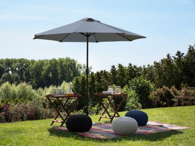 Nagyméretű napernyő - kert / udvar ötlet, modern stílusban