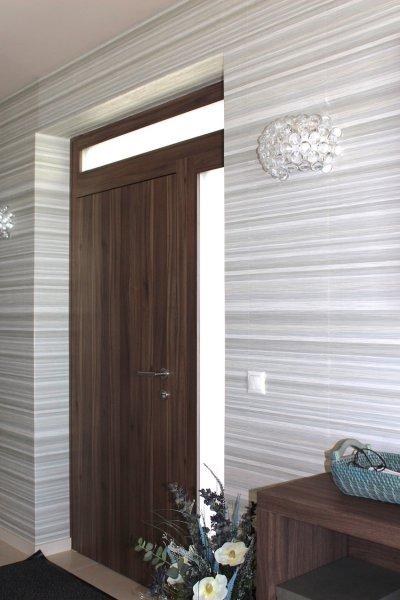 Bejárati ajtó - előszoba ötlet, modern stílusban